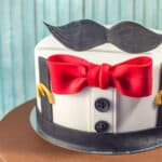20 Increíbles ideas de tartas de novio para una celebración perfecta