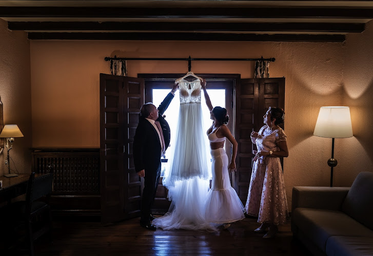Fotógrafo internacional de bodas en Ponferrada,León Roberto Vega Fotógrafo internacional de bodas en Ponferrada,León Roberto Vega